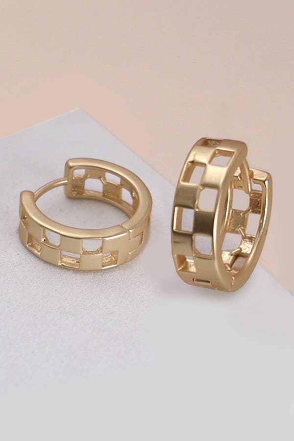 MINI CUTOUT CHECKER HOOP HUGGIE EARRING