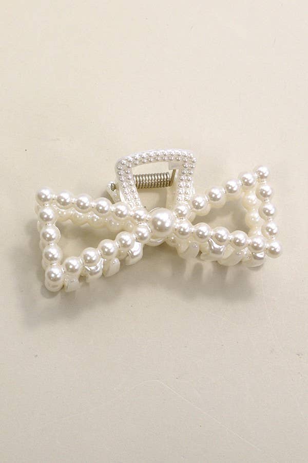 PEARL HAIR CLAW CLIPS