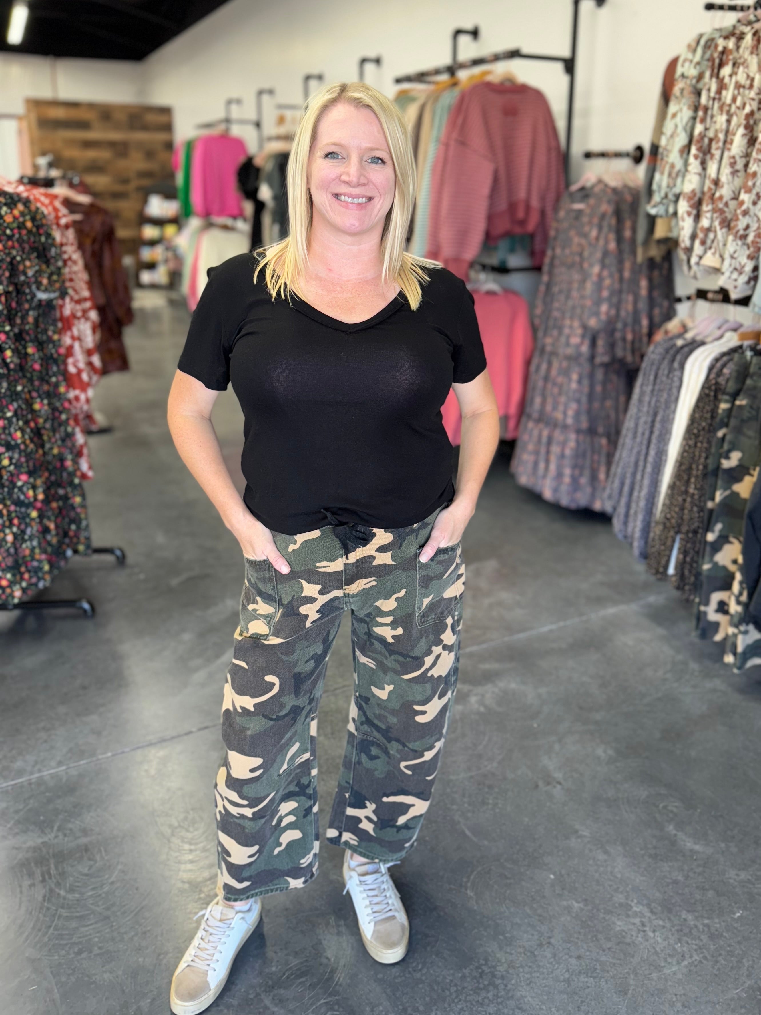 Baggy Fit Mid Rise Camouflage Print Jeans