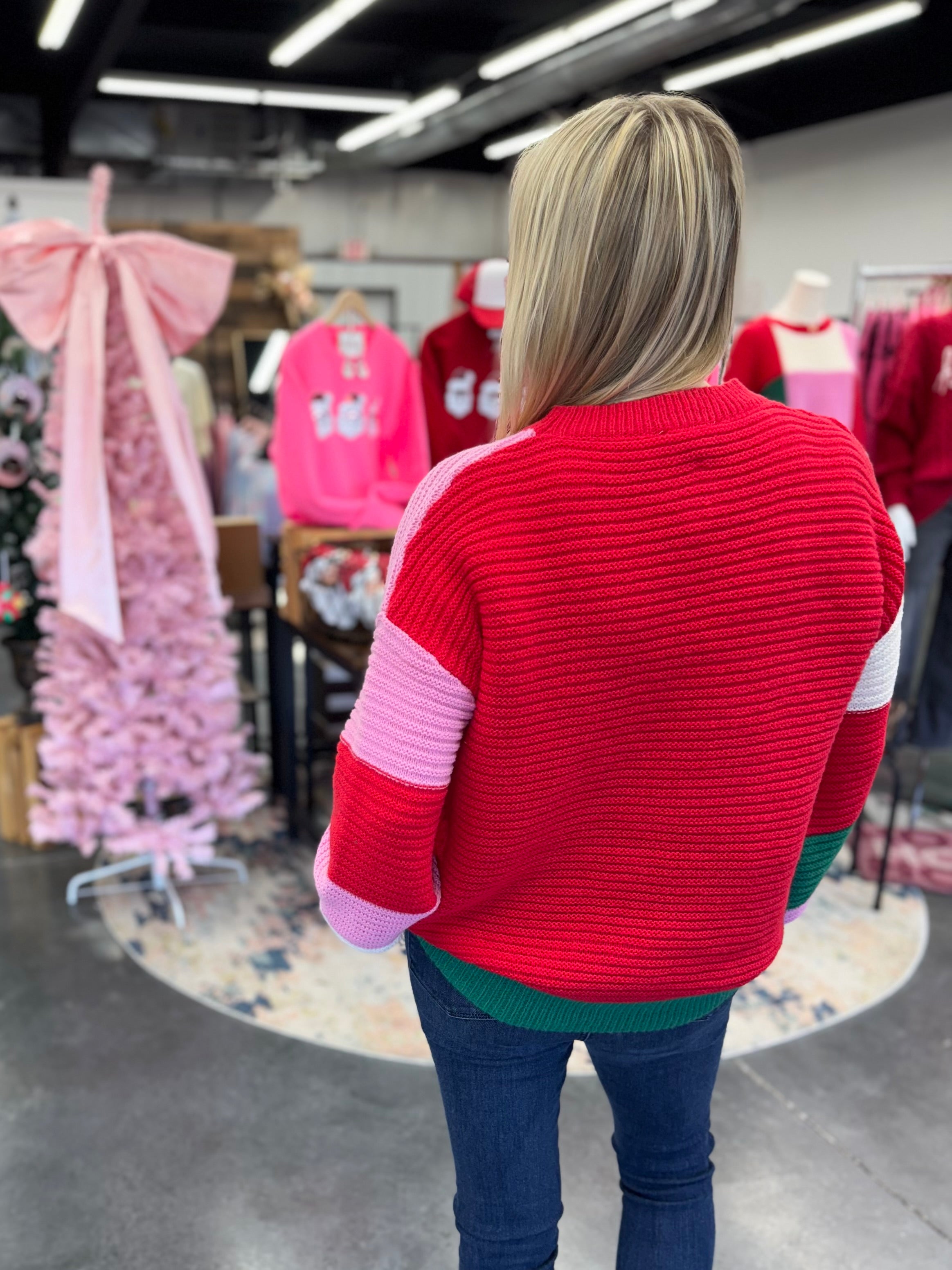 GEOMETRIC MULTICOLOR KNIT SWEATER