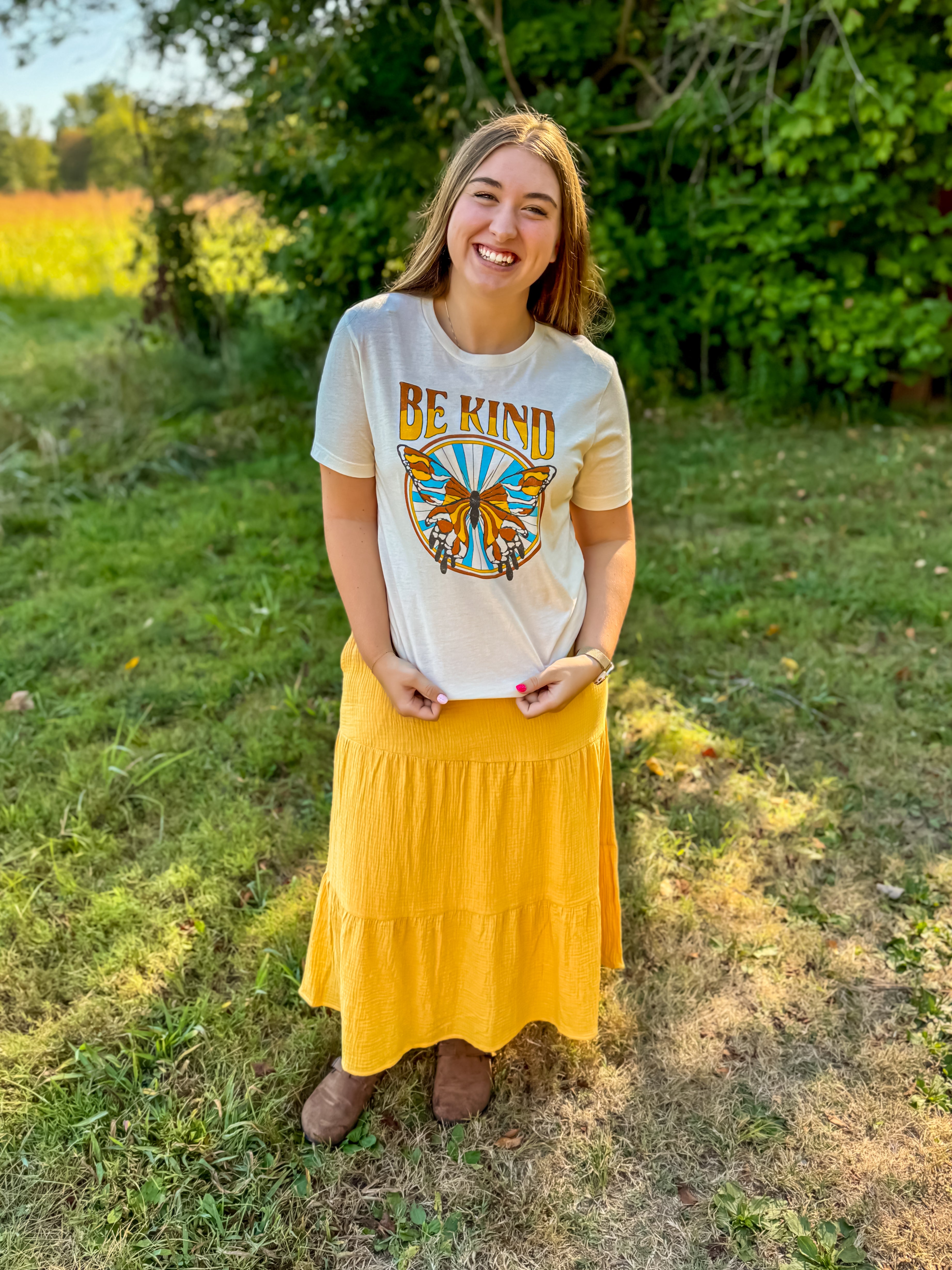 Vintage White BE KIND Graphic T-Shirt