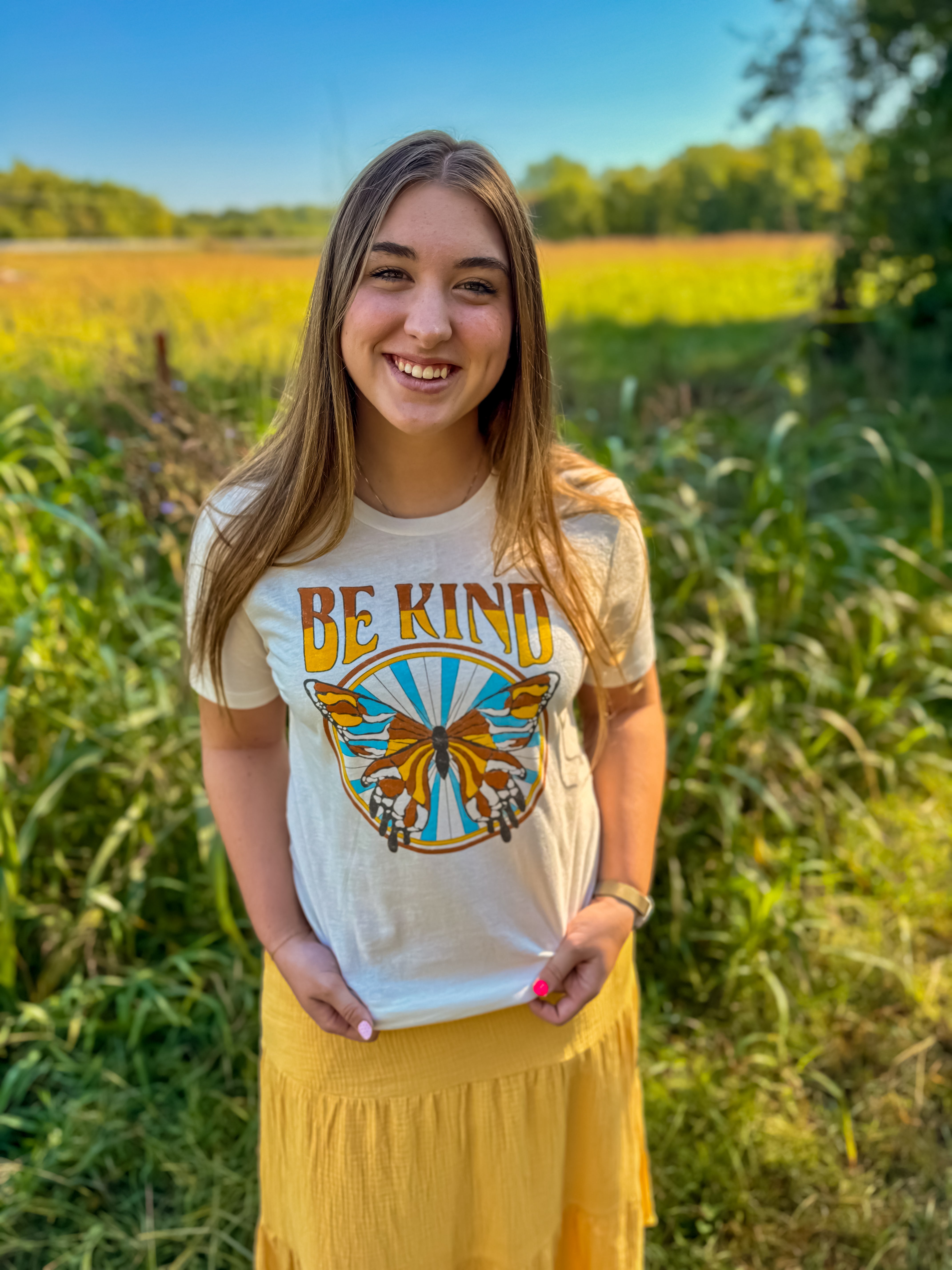 Vintage White BE KIND Graphic T-Shirt