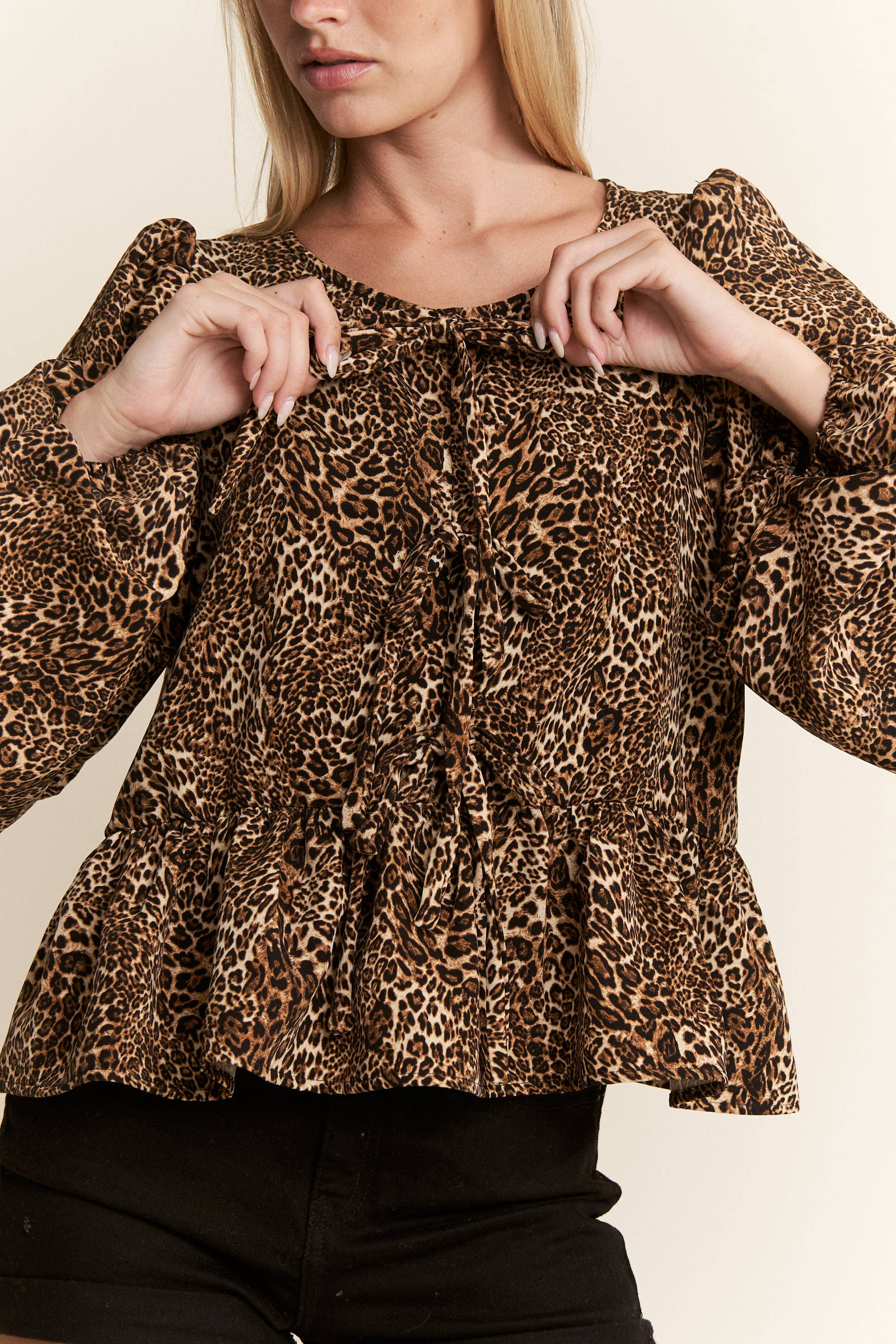 LEOPARD PRINT PUFF SLEEVE BOW FRONT TOP