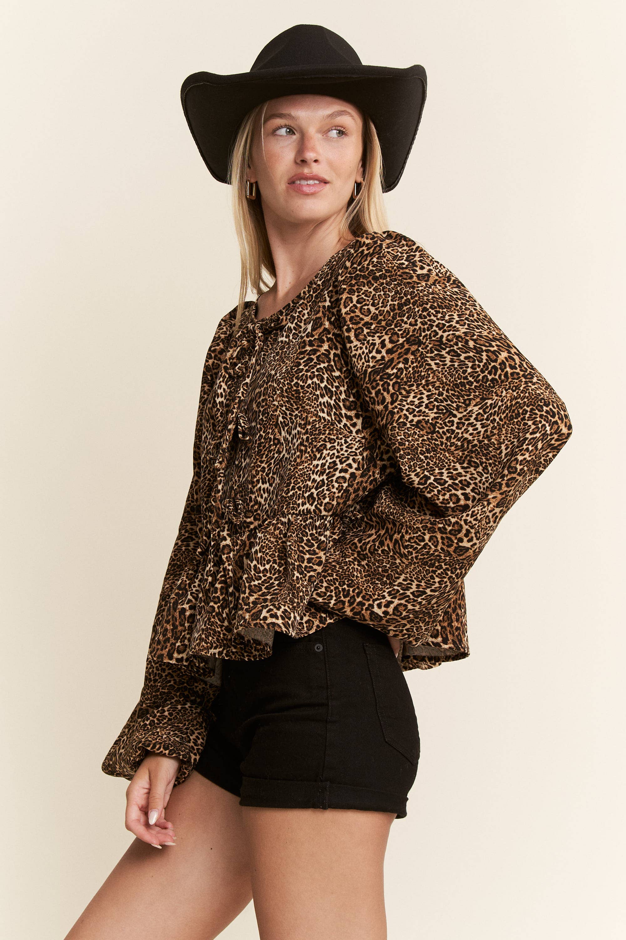 LEOPARD PRINT PUFF SLEEVE BOW FRONT TOP