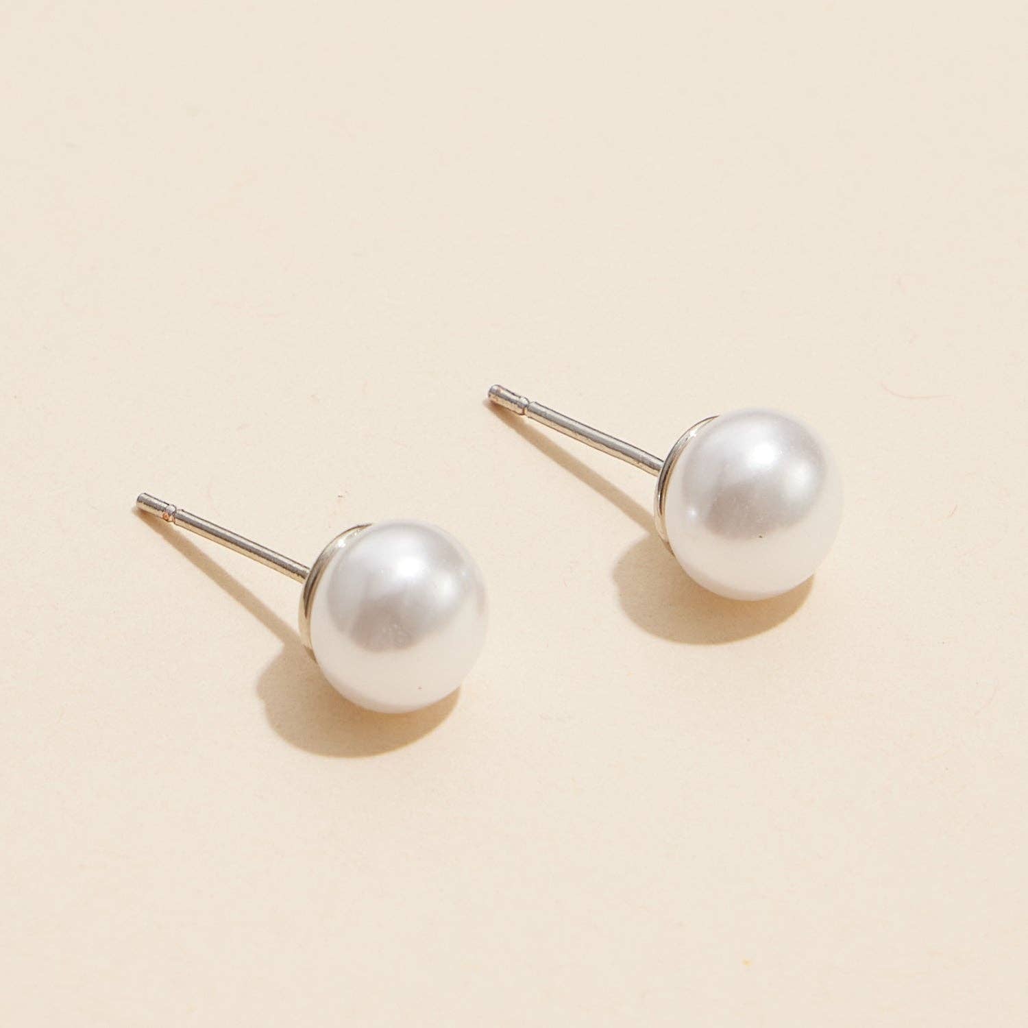 8mm Classic Large Pearl Stud Earrings