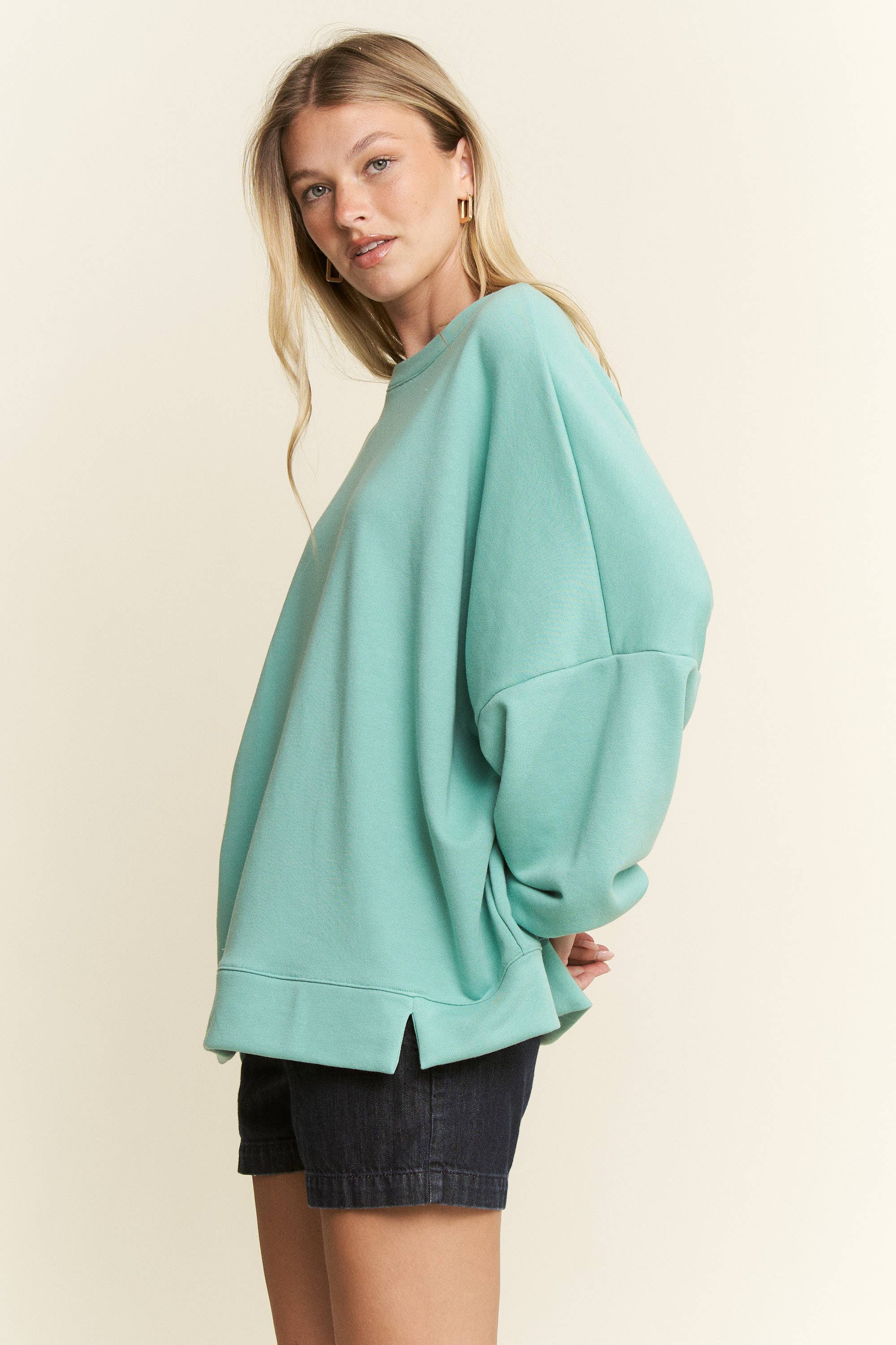 SOLID PASTEL DROP SHOULDER SWEATSHIRT