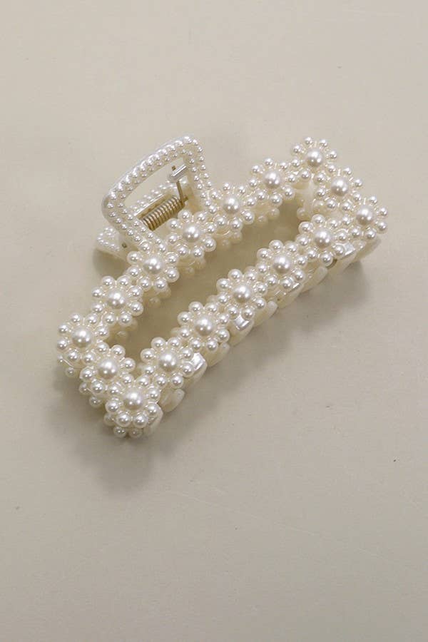 PEARL HAIR CLAW CLIPS